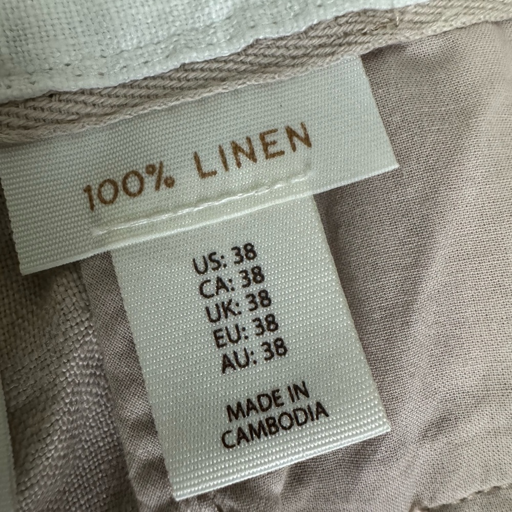 C&C California Men's Linen Cargo Shorts in Light Tan - Picture 5 of 6